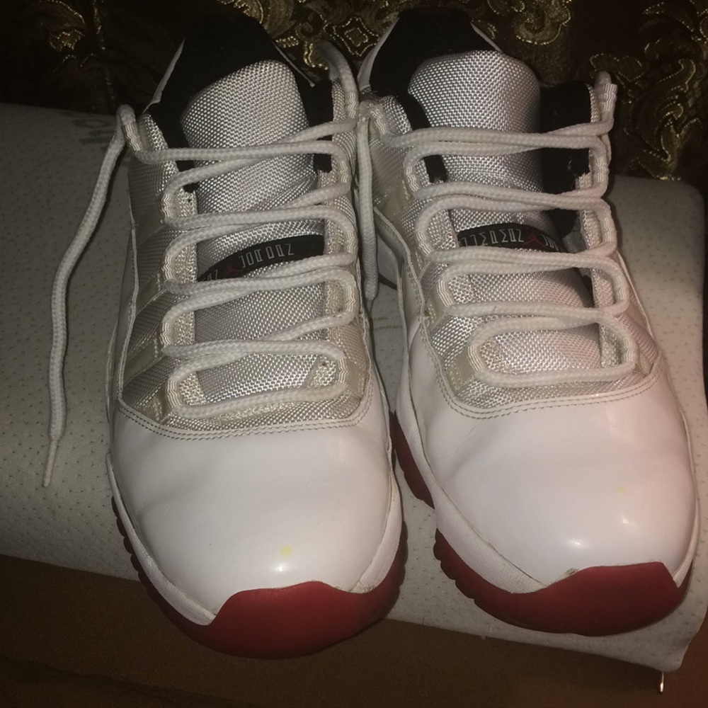 ❌SOLD❌Jordan 11 "cherry" 2011